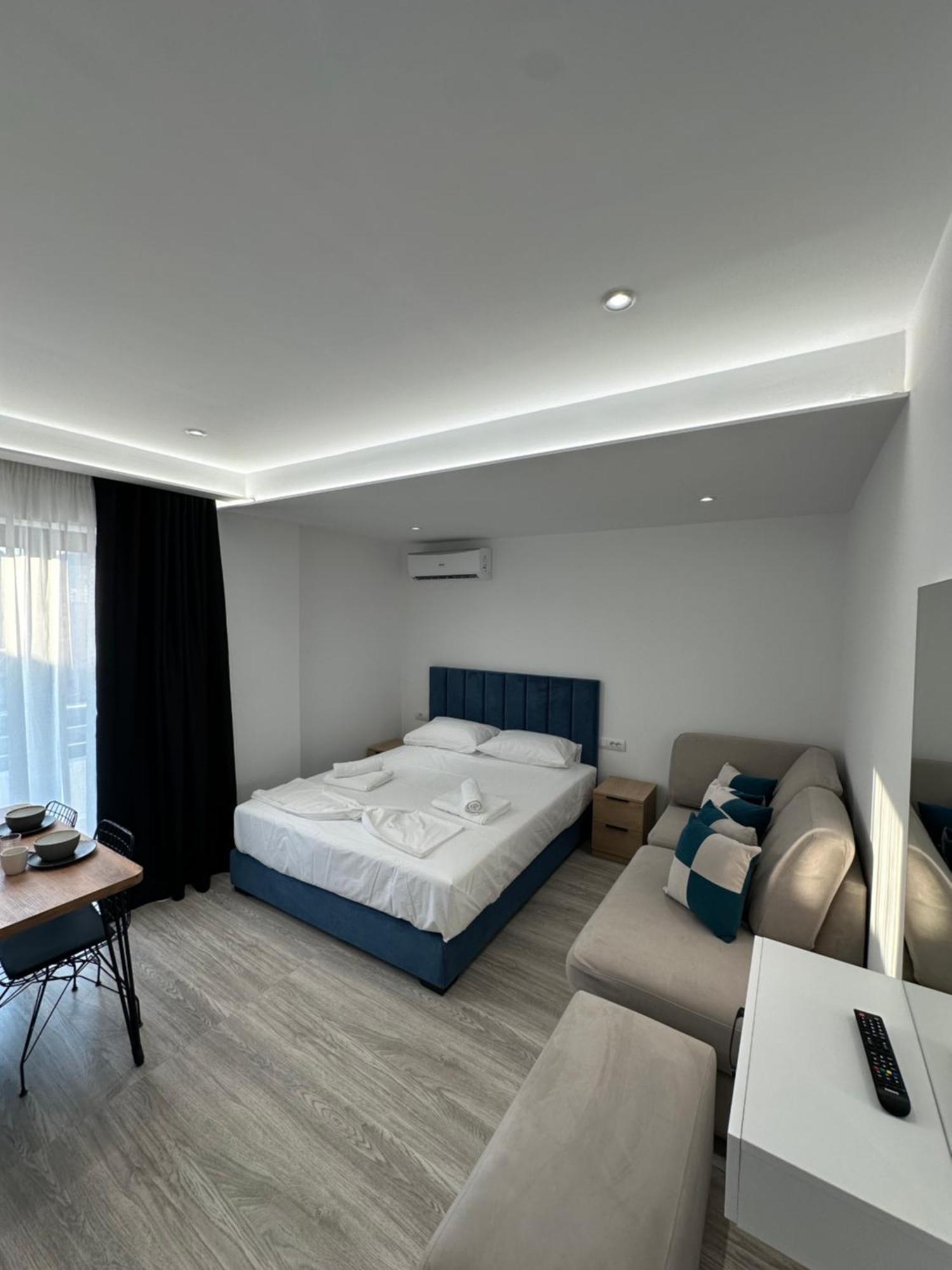 Io'S Apartments Saranda Kültér fotó