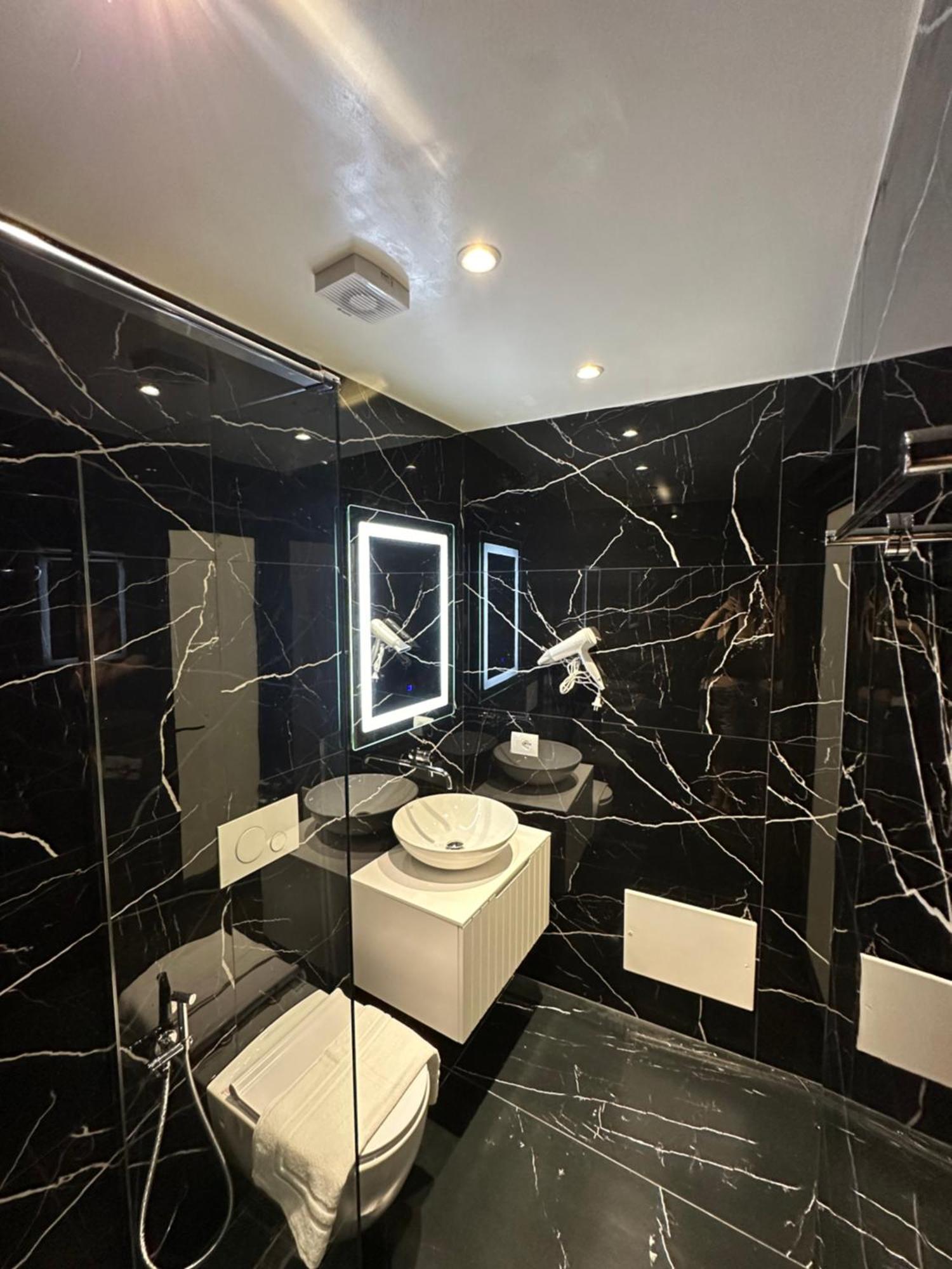Io'S Apartments Saranda Kültér fotó