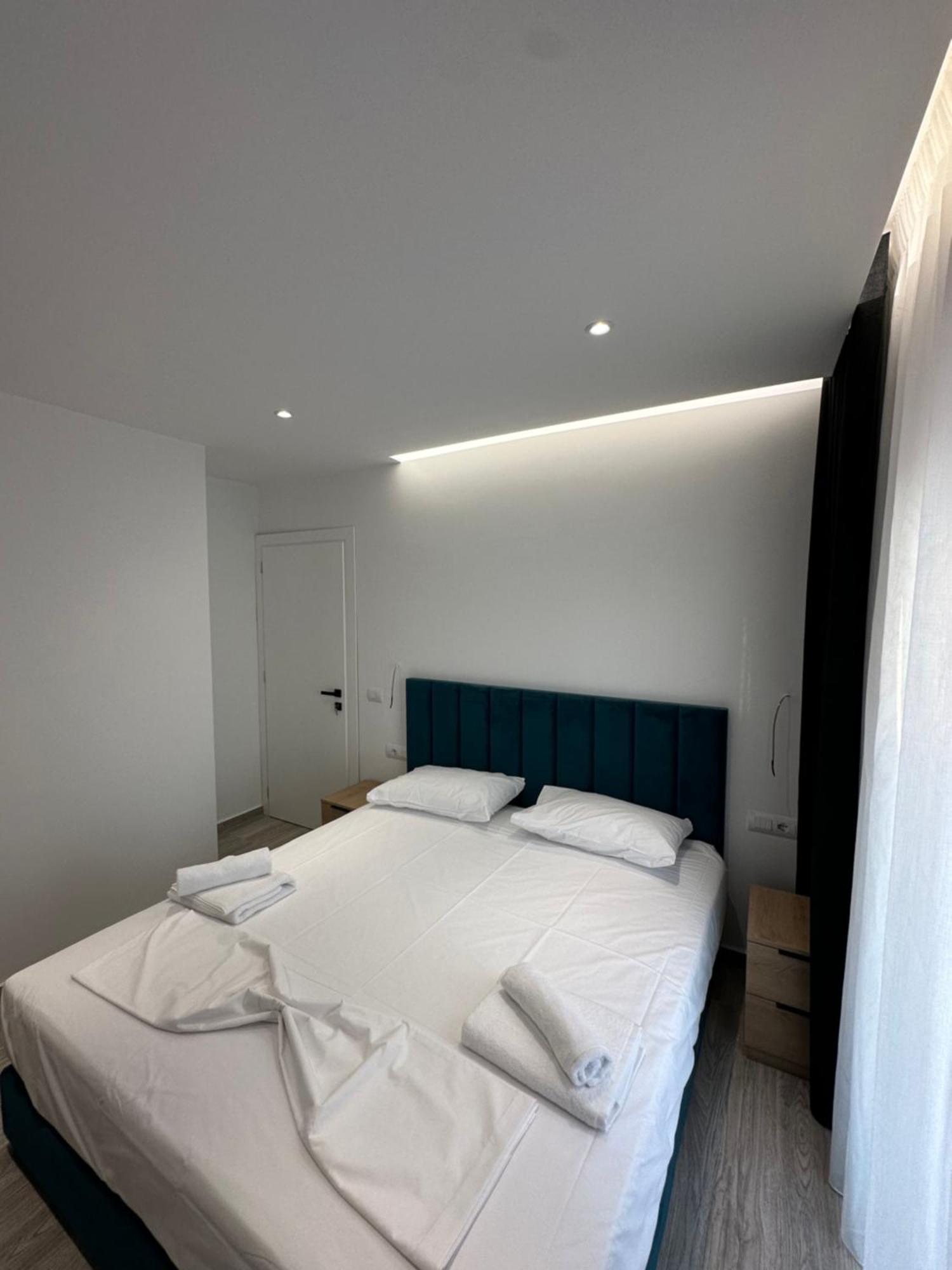Io'S Apartments Saranda Kültér fotó