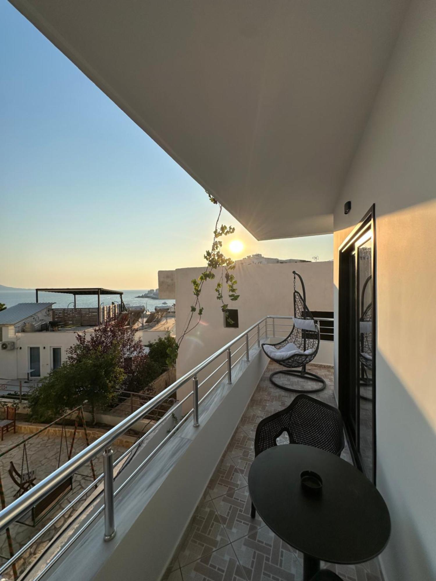 Io'S Apartments Saranda Kültér fotó